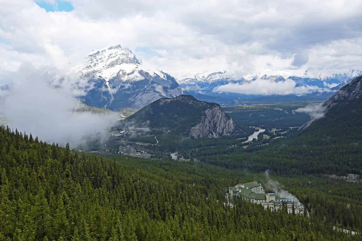 13 North Cascades National Park Trails That Will Make You Surrender To ...