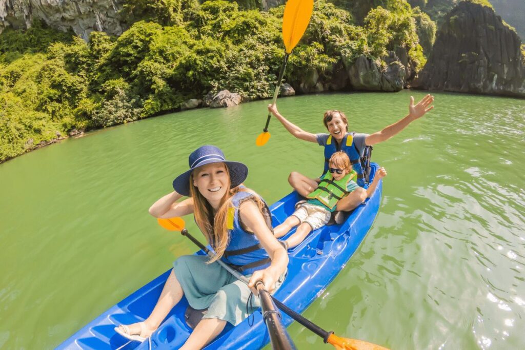 guided tours kayaking in yellowstone